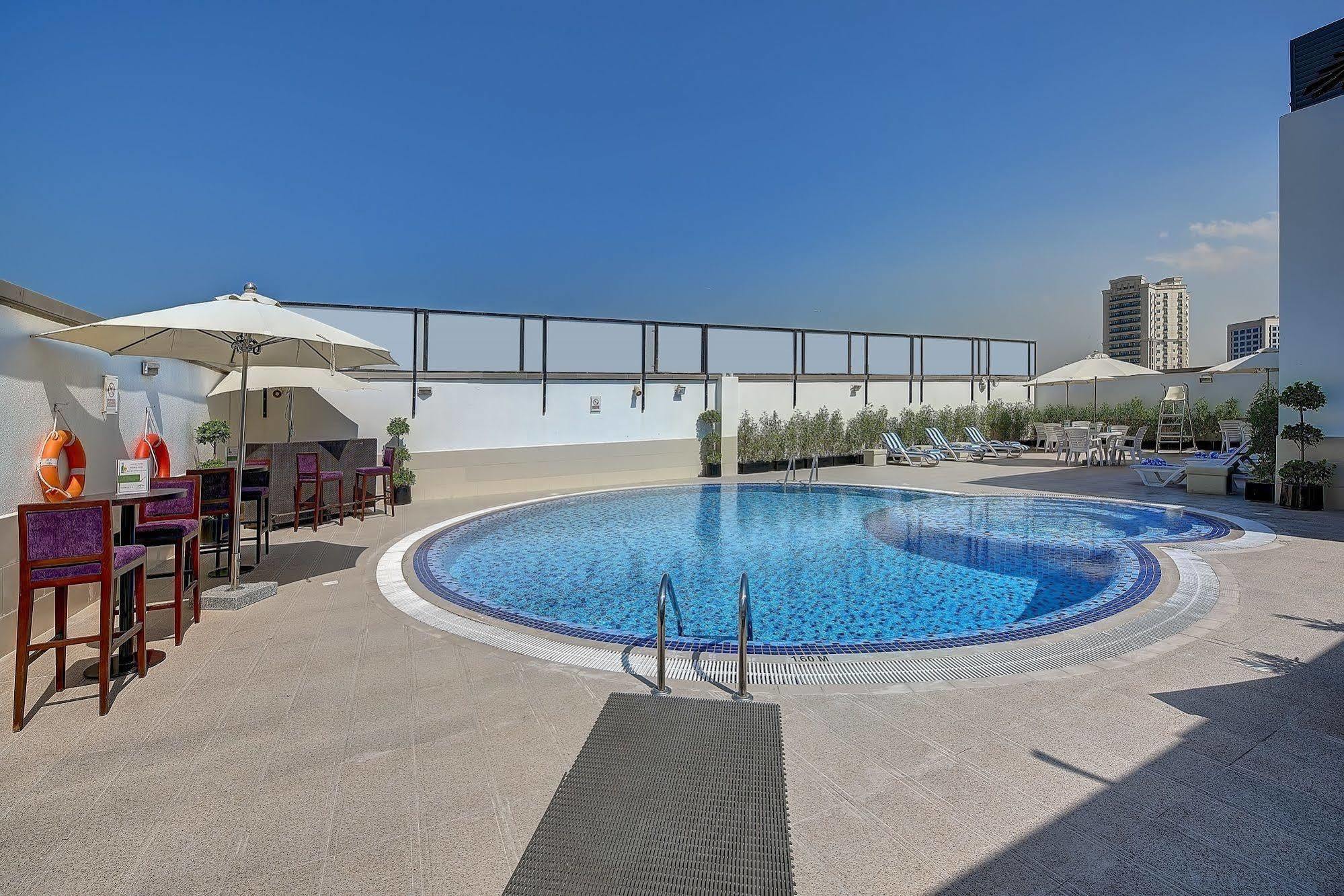 Raintree Rolla Hotel Dubai Ngoại thất bức ảnh